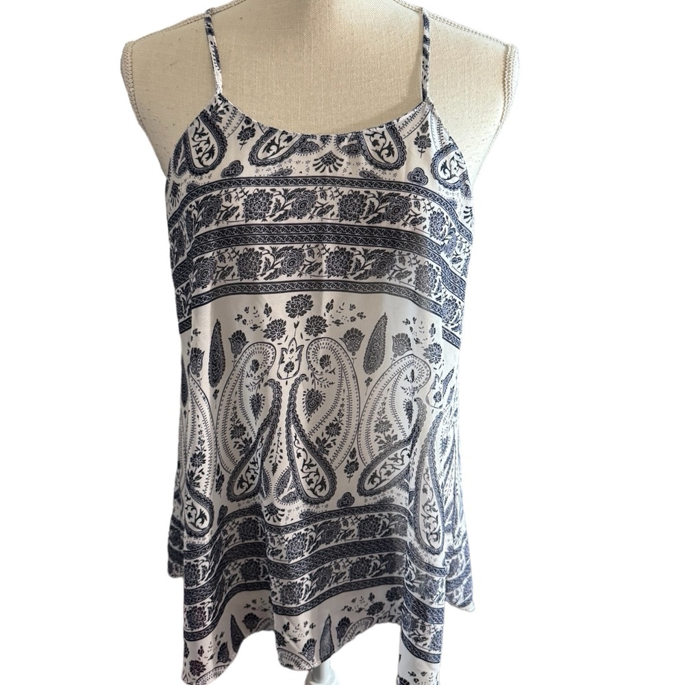 Sleeveless blouse